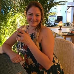 Meet your Posher, Deborah